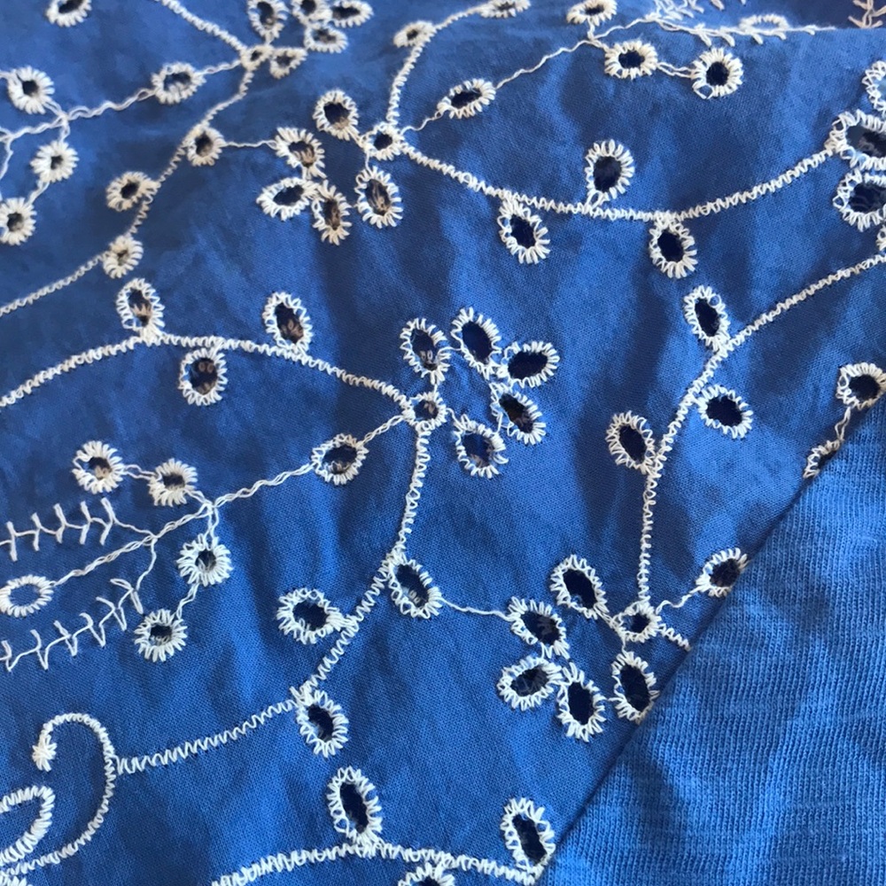 🎈Blue St John’s Bay Medium Women’s Shirt - Picture 5 of 5